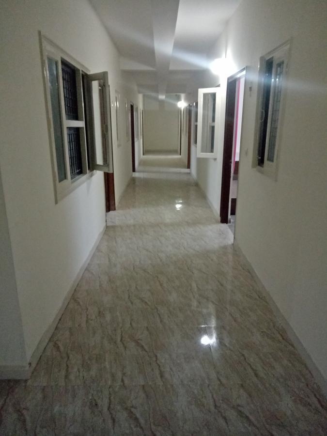 Hotel Nathu Palace New Delhi Bagian luar foto